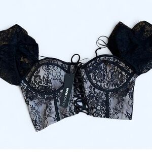 Forever Lovely Lace Cop-Top Black